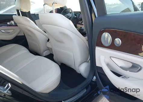 2017 Mercedes-Benz E 300 4Matic из США, поврежденный, VIN WDDZF4KB8HA043847